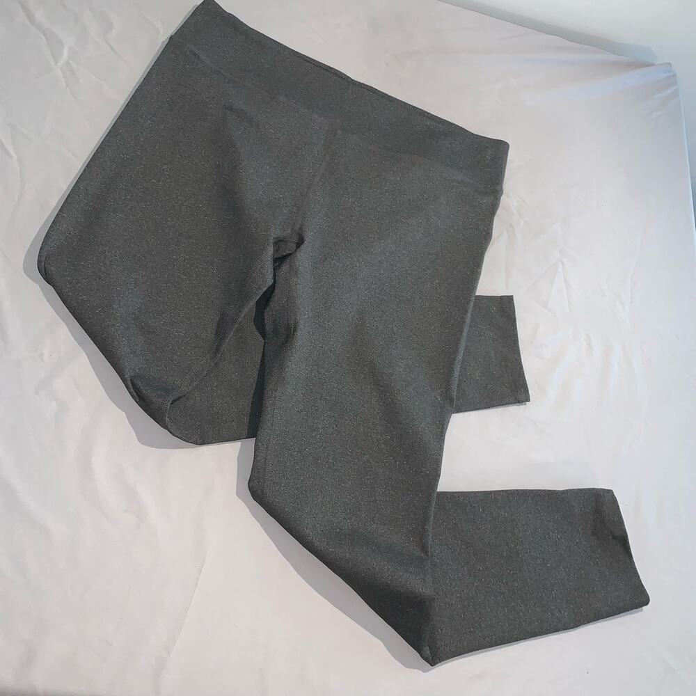 Fabletics Salar Legging–Size XL–Dark Gray-Compression, Moisture‑Wicking, UPF 50+